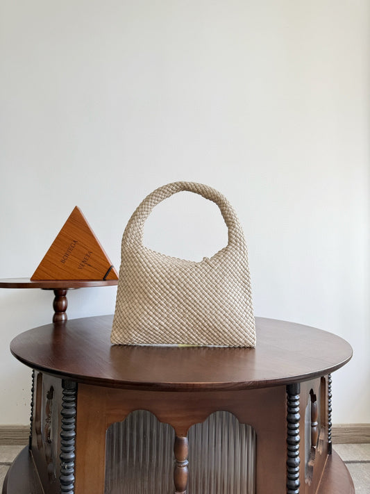 Bottega Veneta Tosca Hop Bag