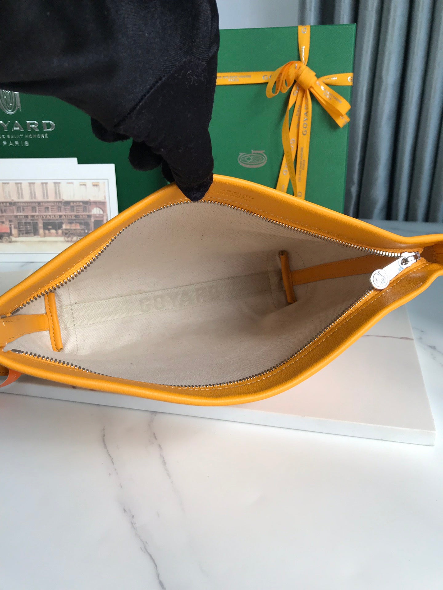 Goyard Conti