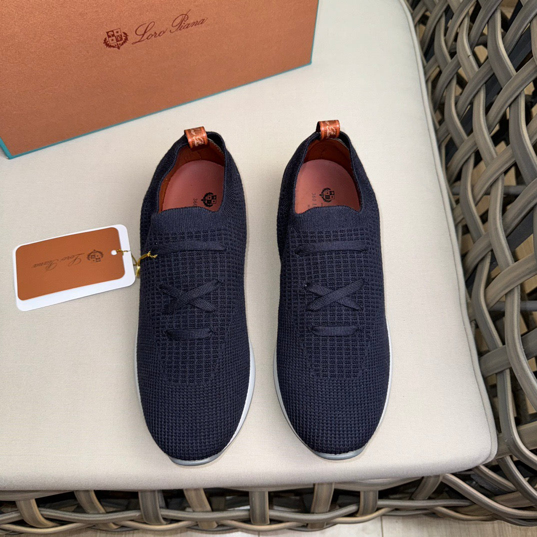 LP Sneakers