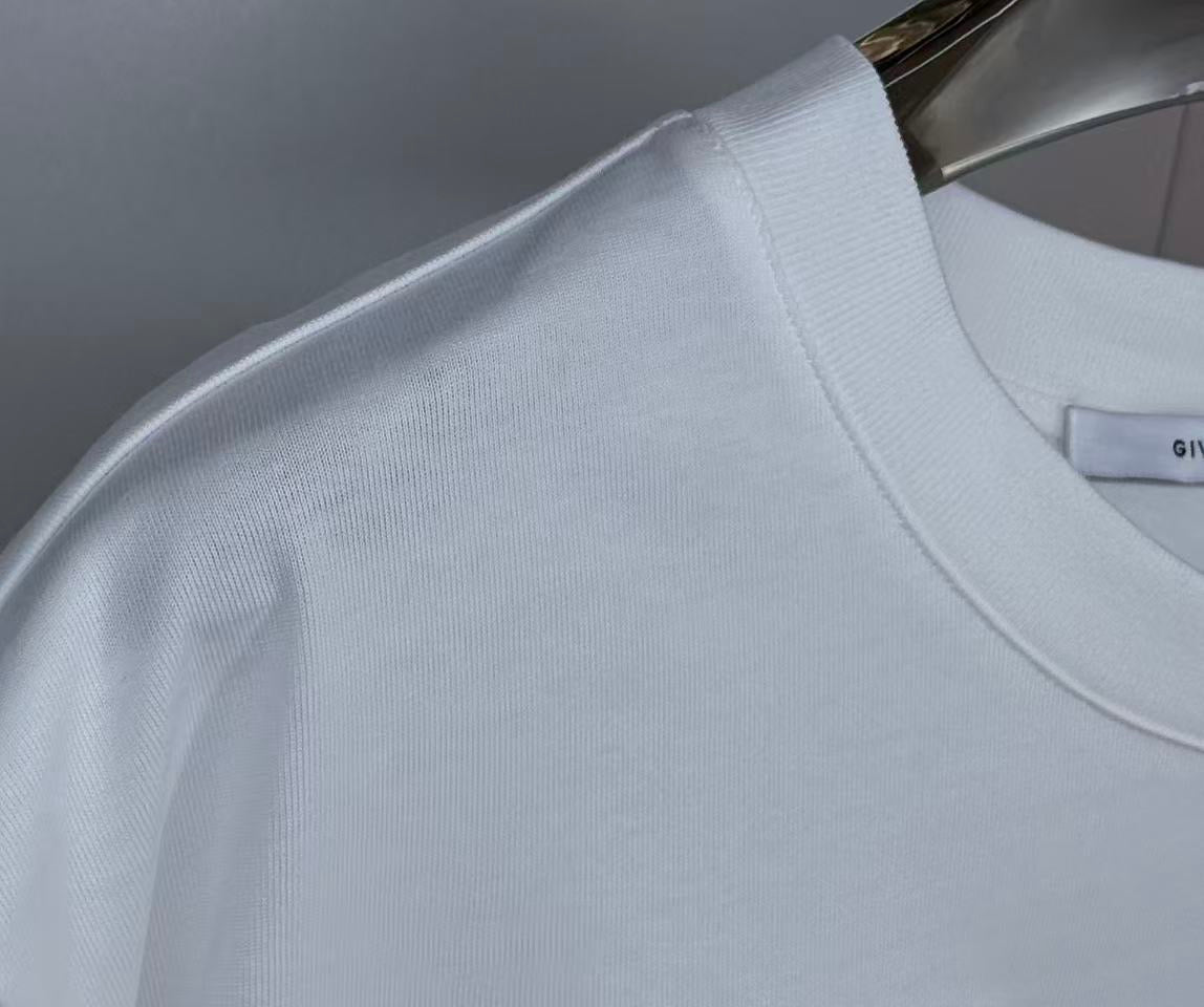 Givenchy T-Shirt