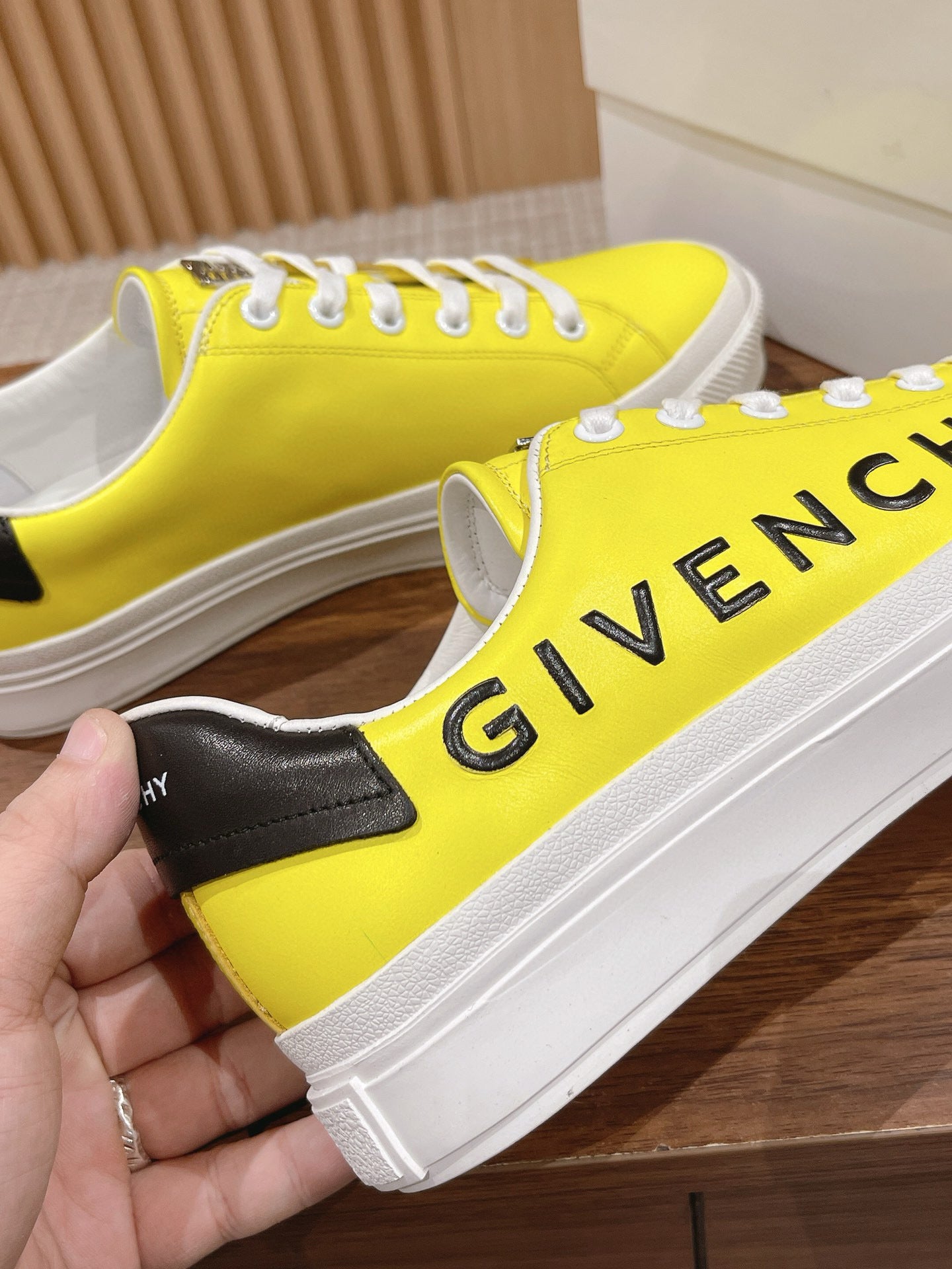 Givenchy Sneakers