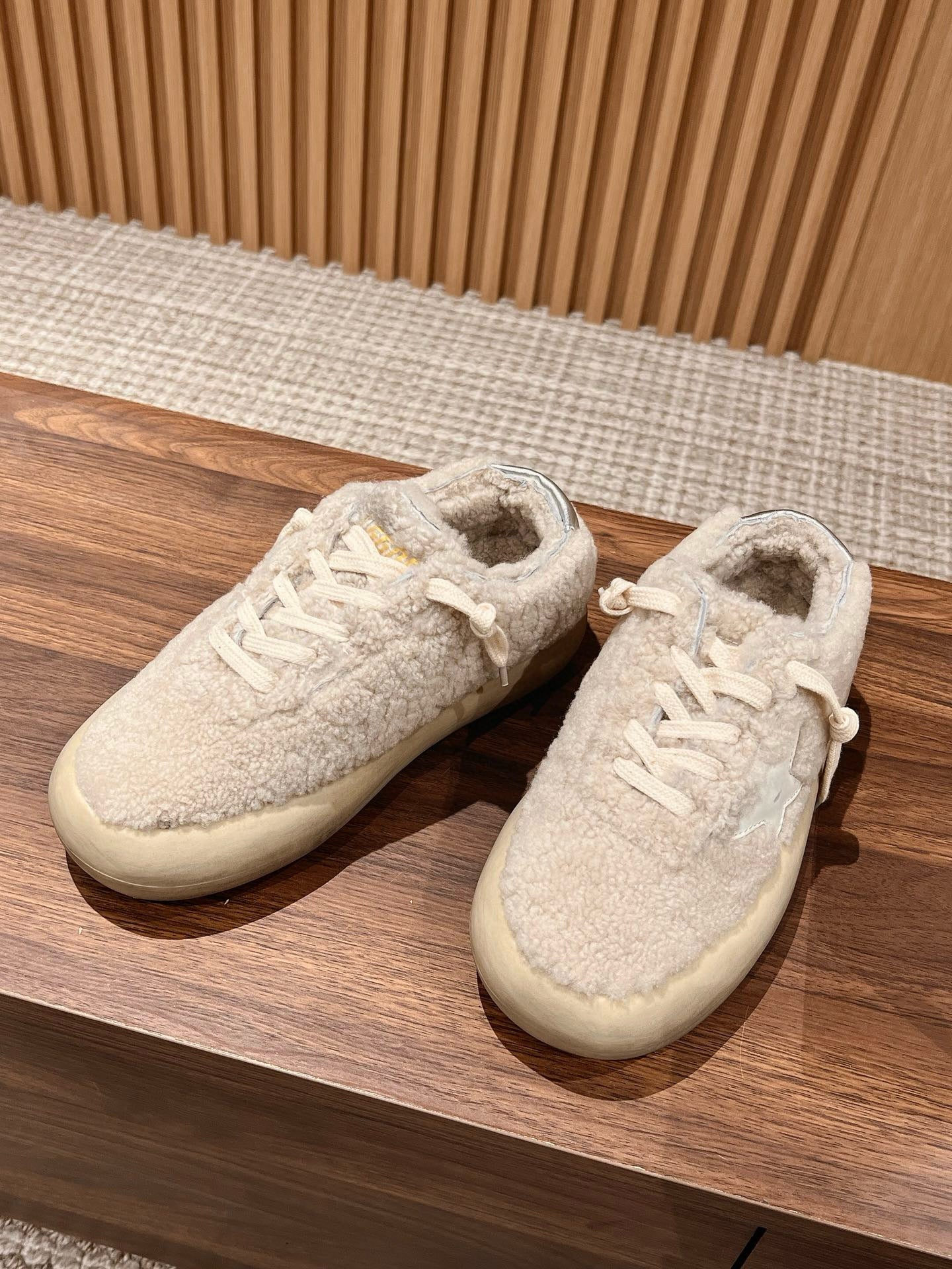 Golden Goose Sneaker