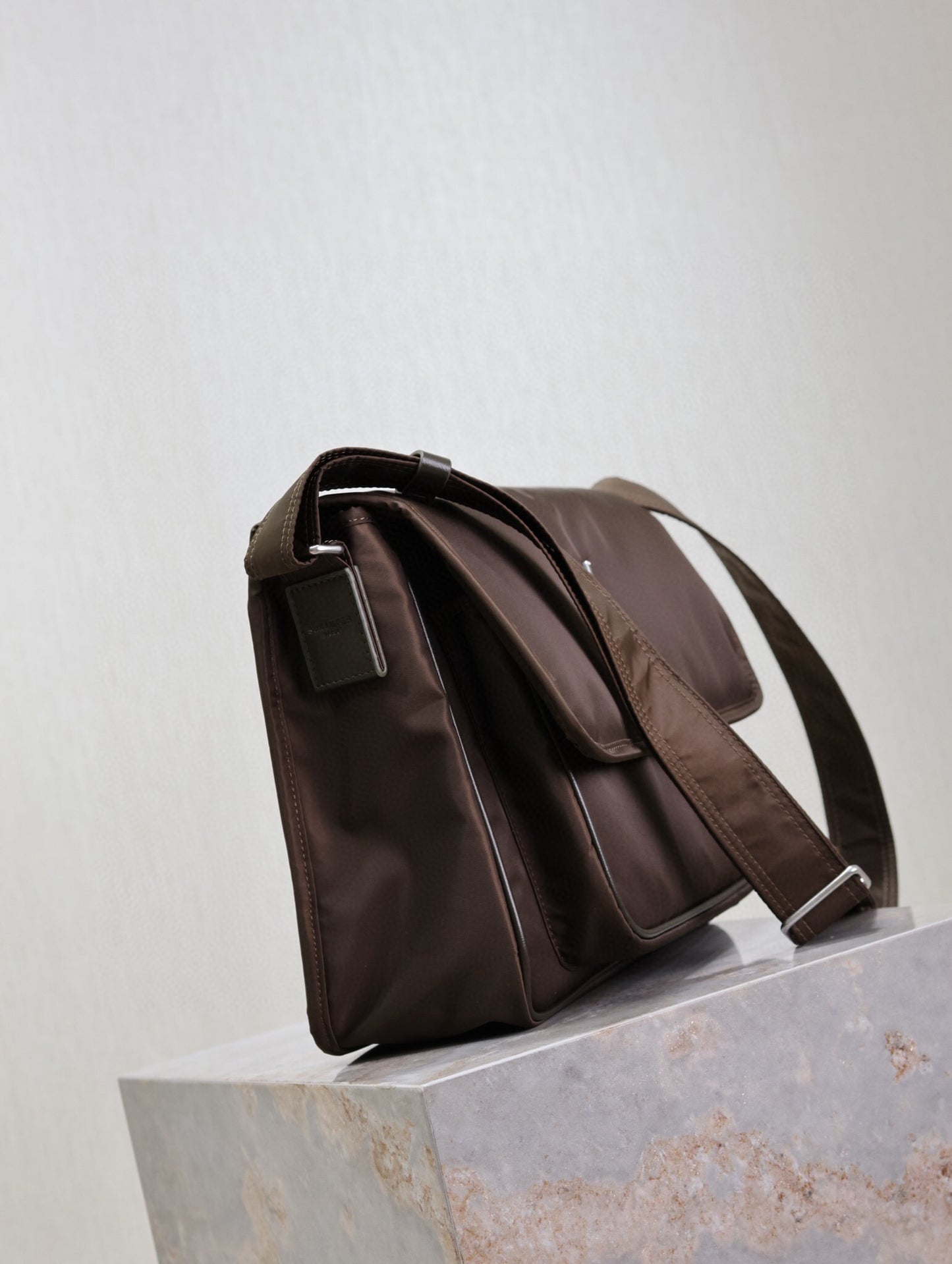 YSL SLING BAG 32×23×9cm