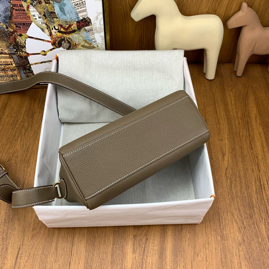 HERMES KELLY MESSENGER 25