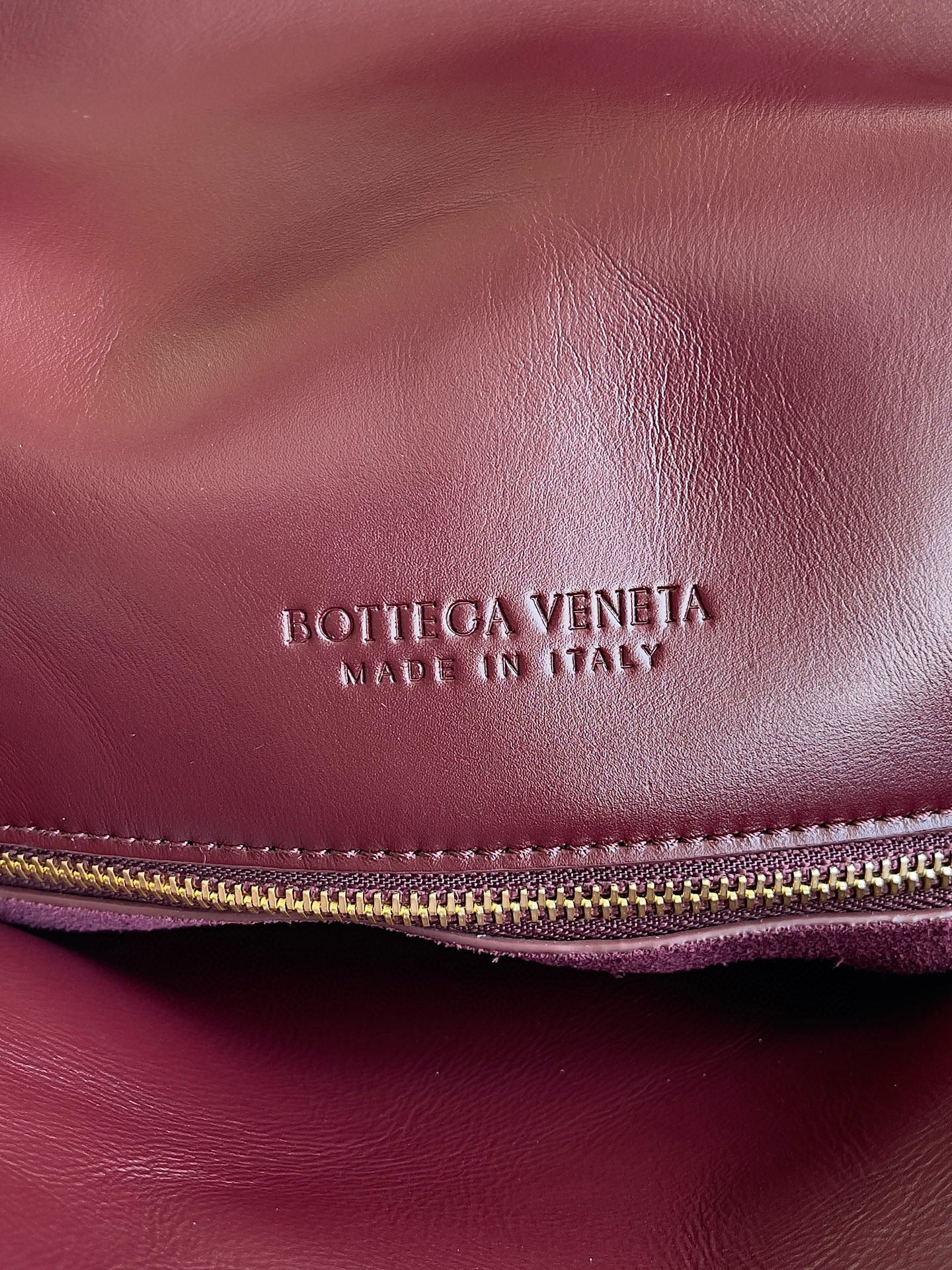 BV Liberta Crossbody Bag