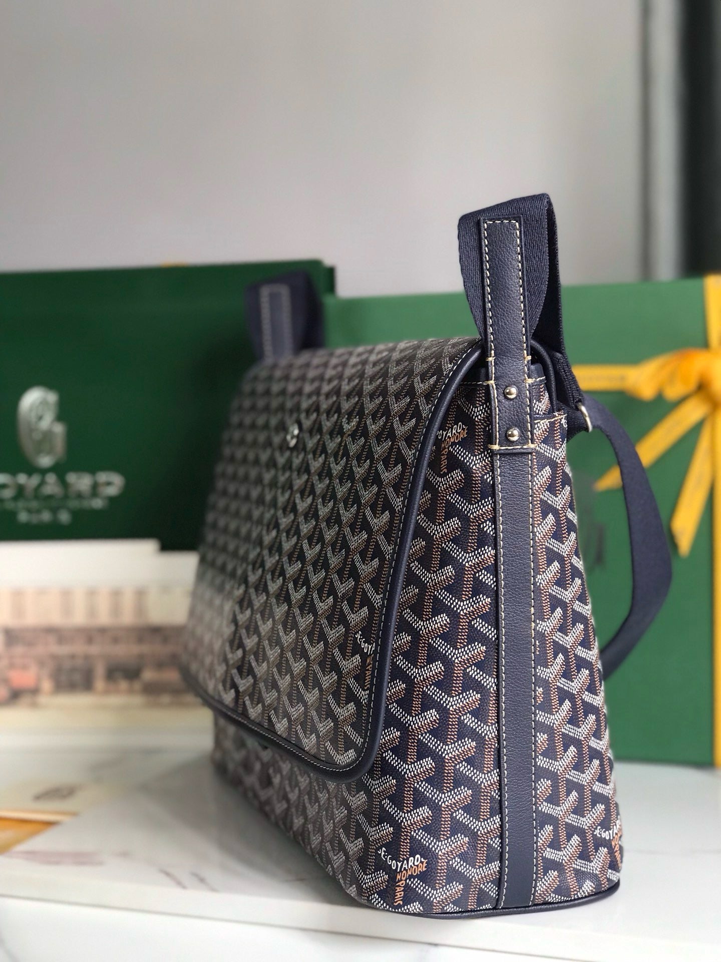 Goyard Messenger Bag 35x26x7.5cm