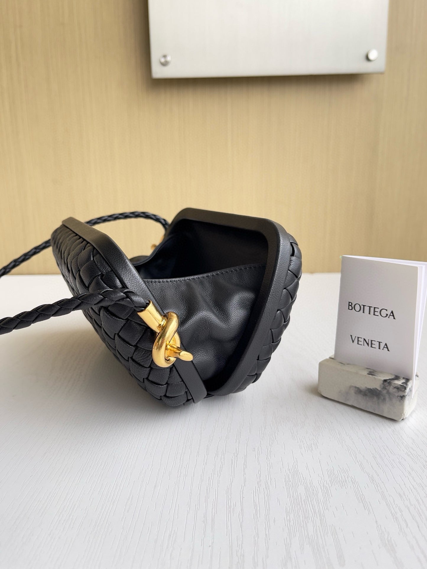 BV Knot Foulard Intrecciato Shoulder Bag