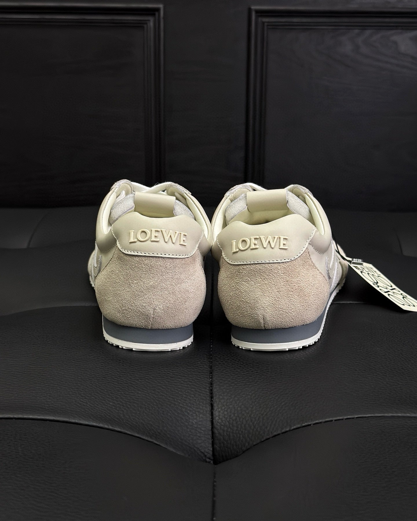 Loewe Sneakers