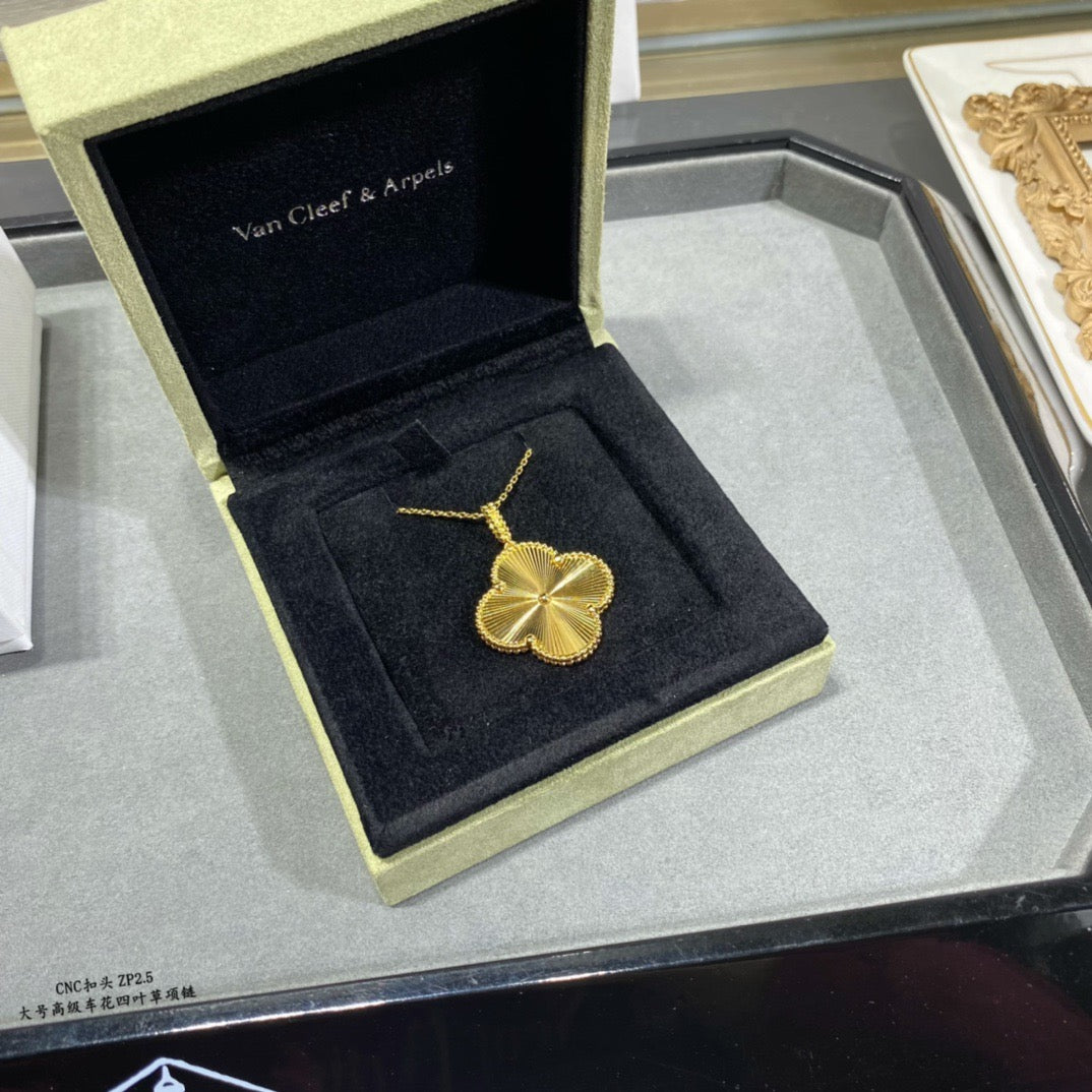 Van Cleef & Arpels Necklace