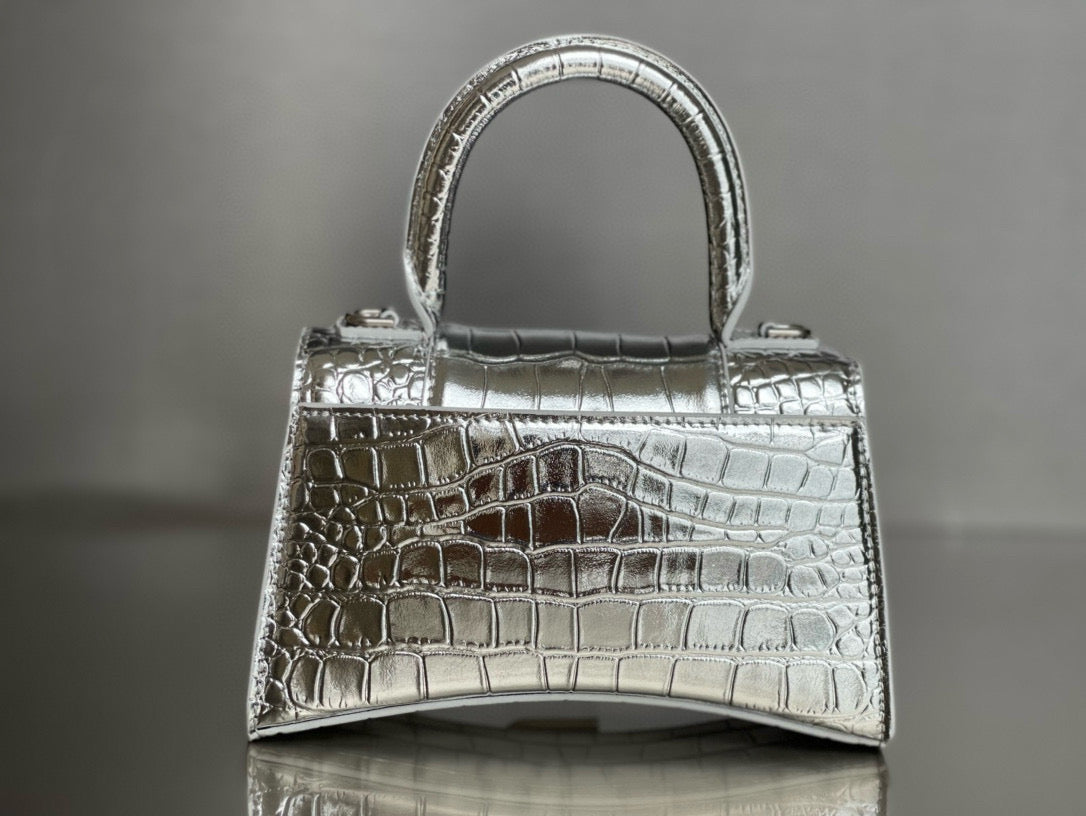 BLCG Hourglass Crocodile Top-handle Handbag
(19x8x21cm)