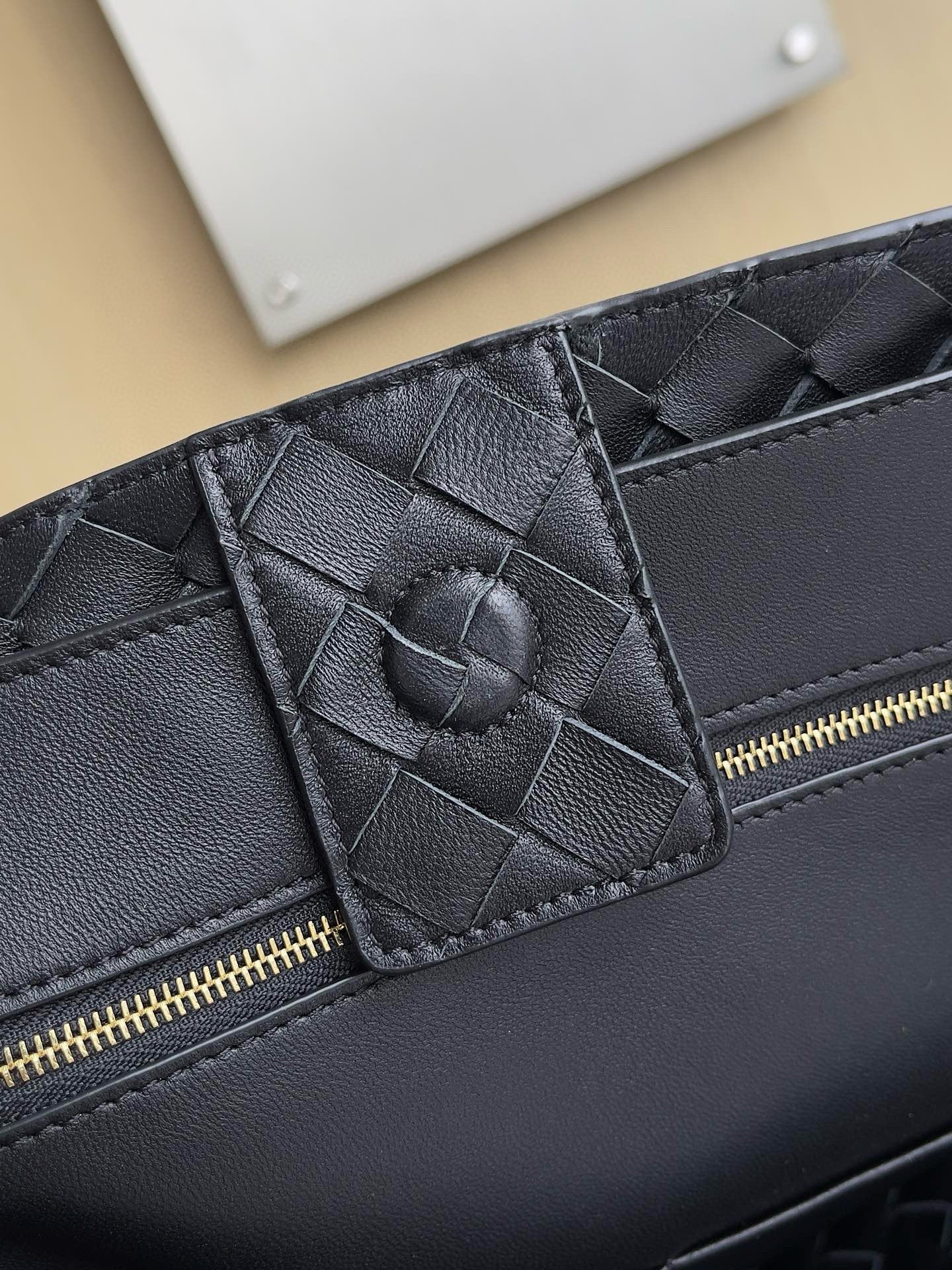 BV Andiamo Tote Bag
