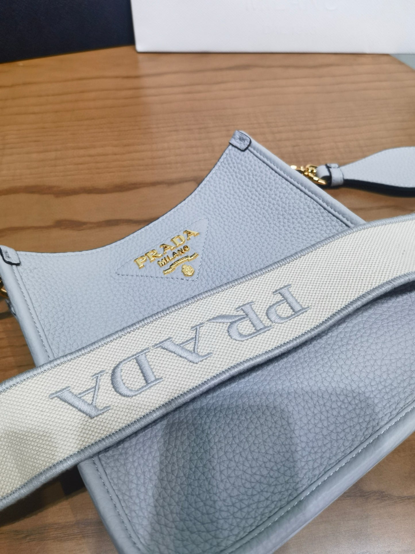PD Arque Shoulder Bag 19x20x6cm