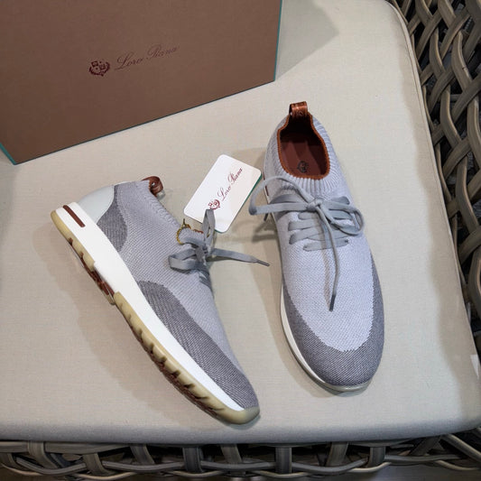 LP Sneakers