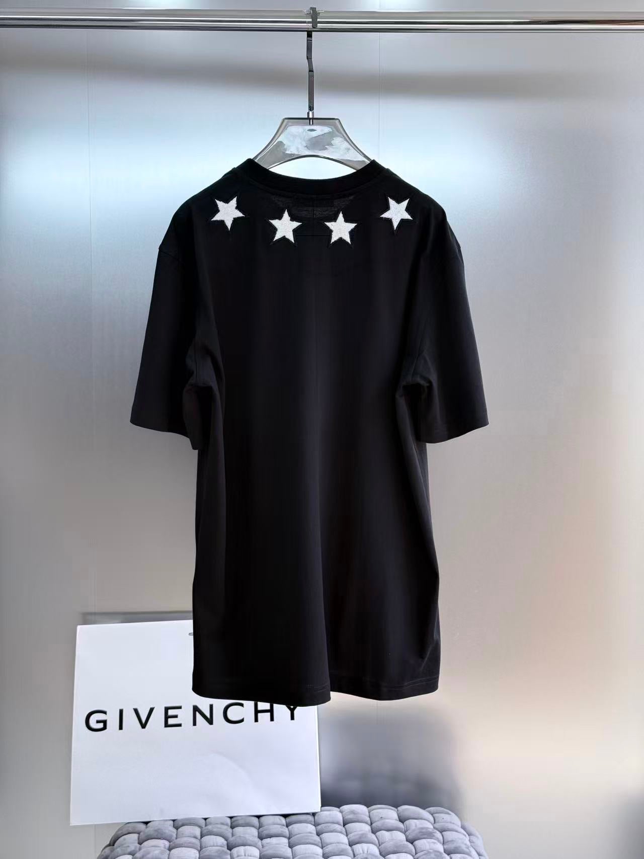 Givenchy T-Shirt
