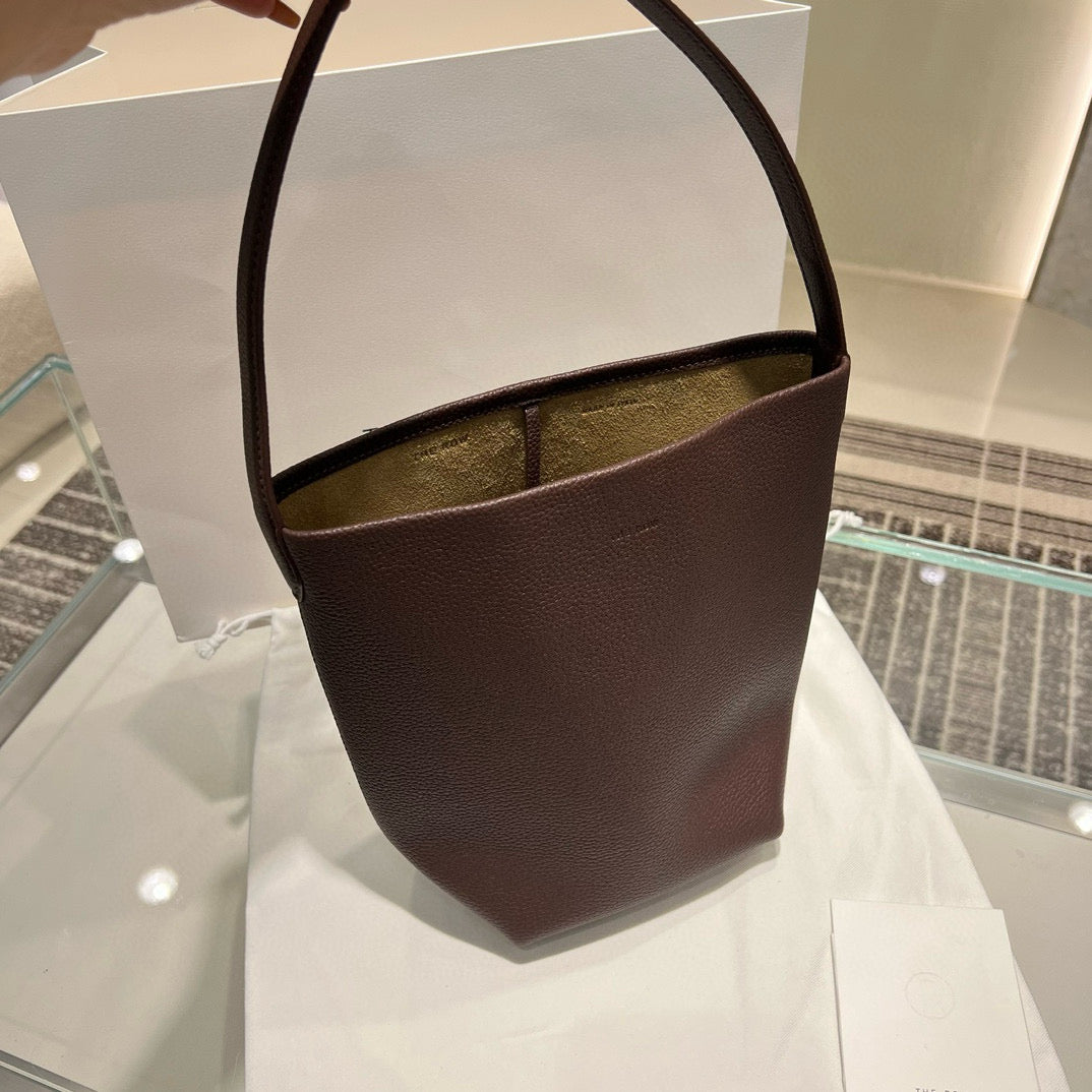The Row Bucket Bag(24CM*22CM*11CM)
