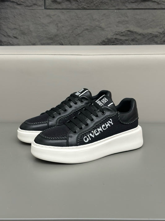 Givenchy Sneakers