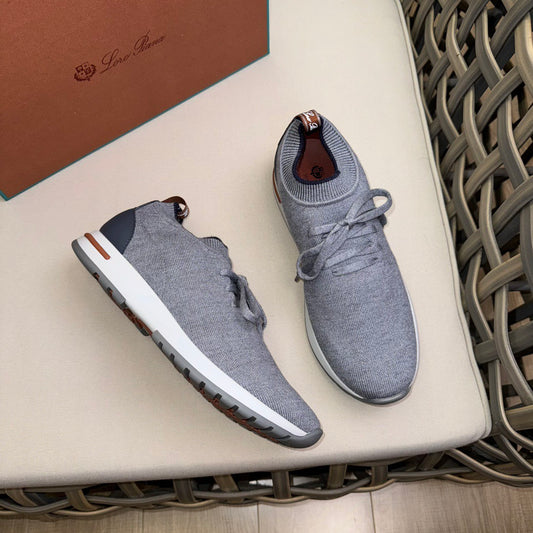 LP Sneakers