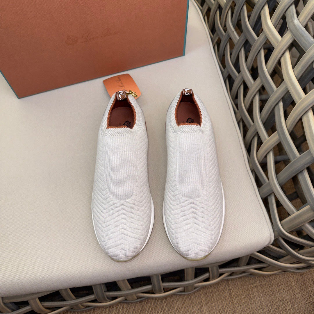 LP Sneakers