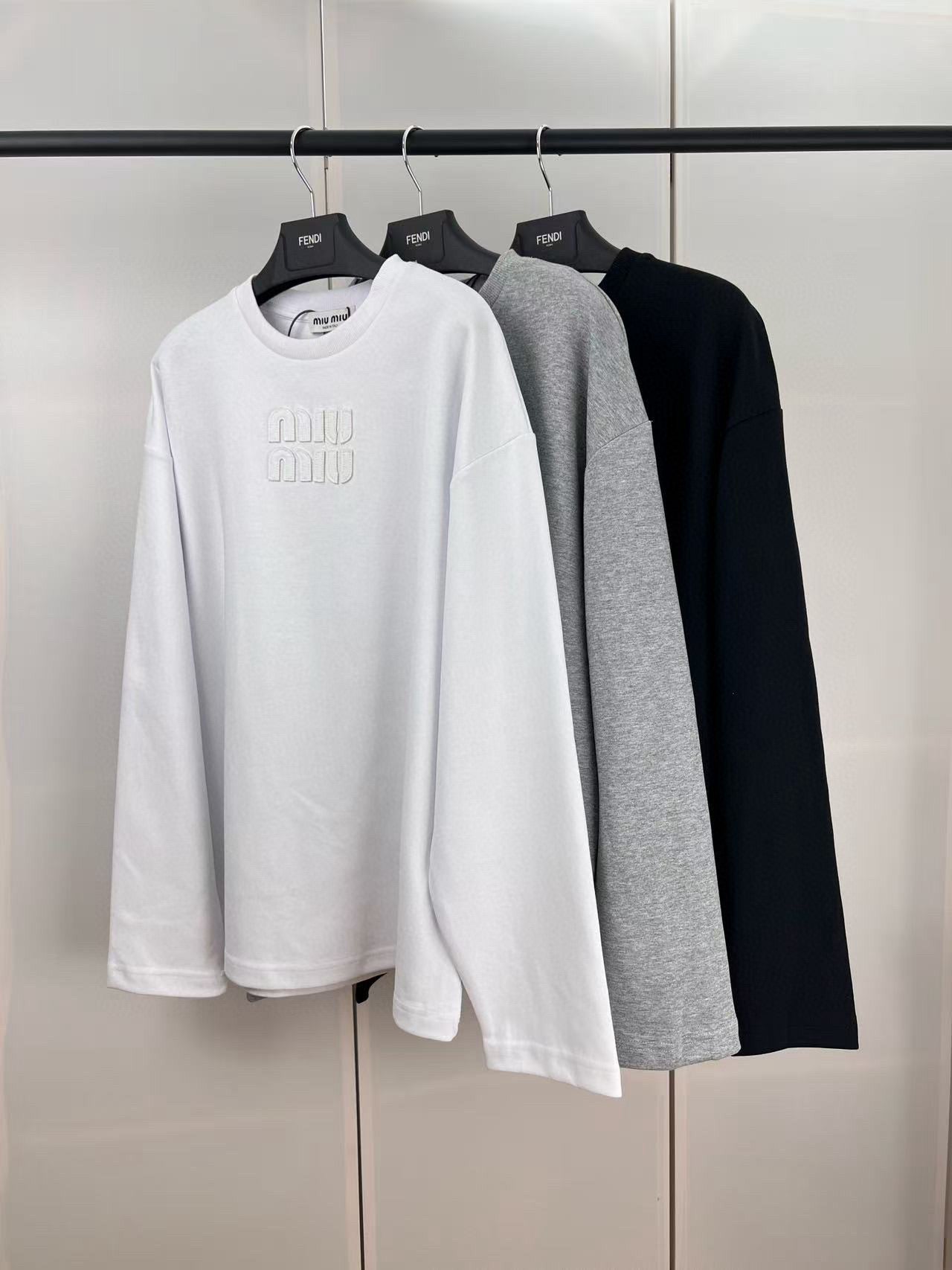 Miu Miu Long Sleeve T-shirt