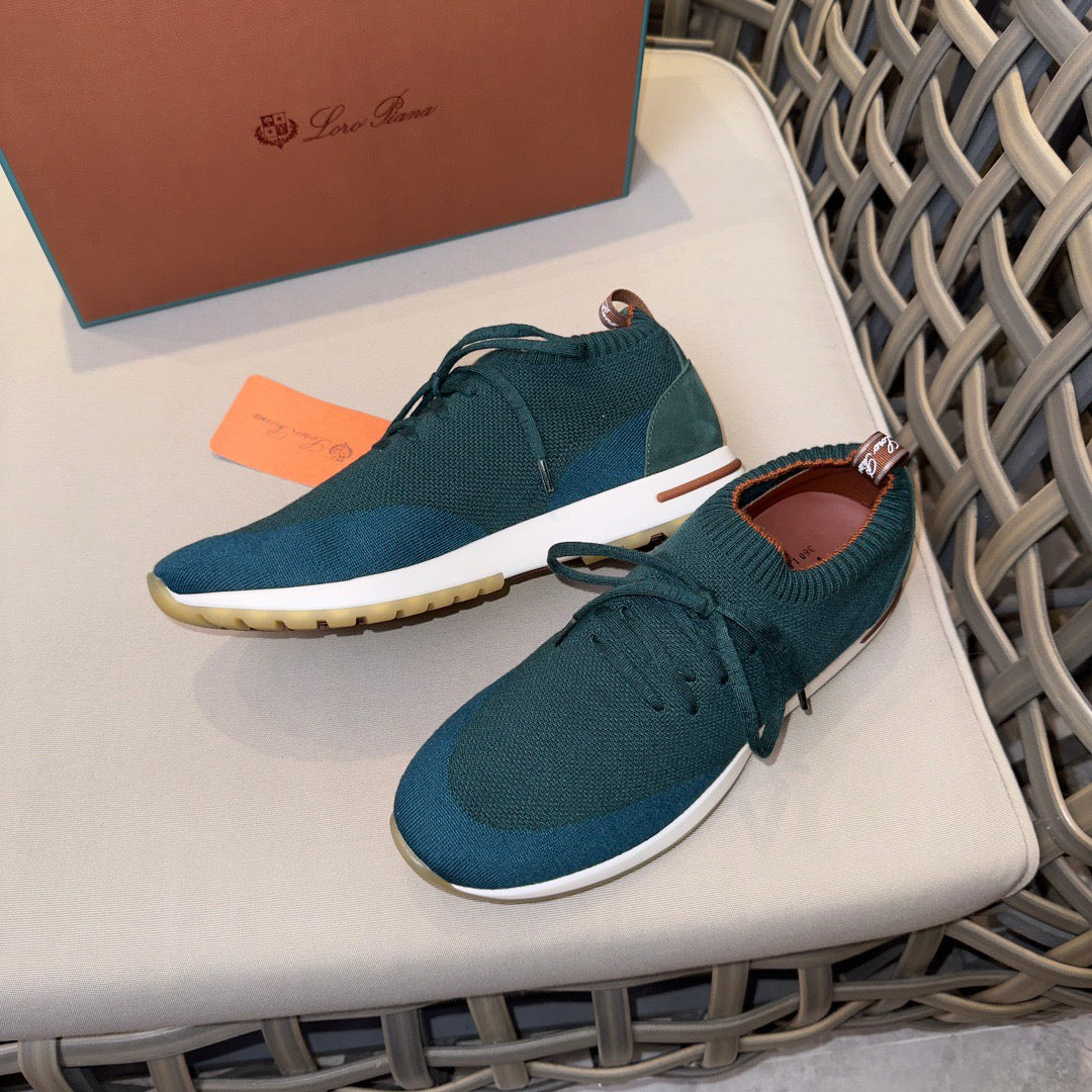 LP Sneakers