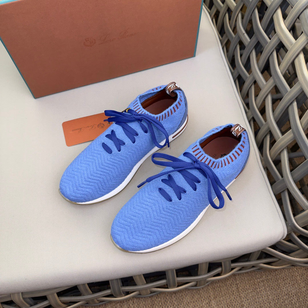 LP Sneakers