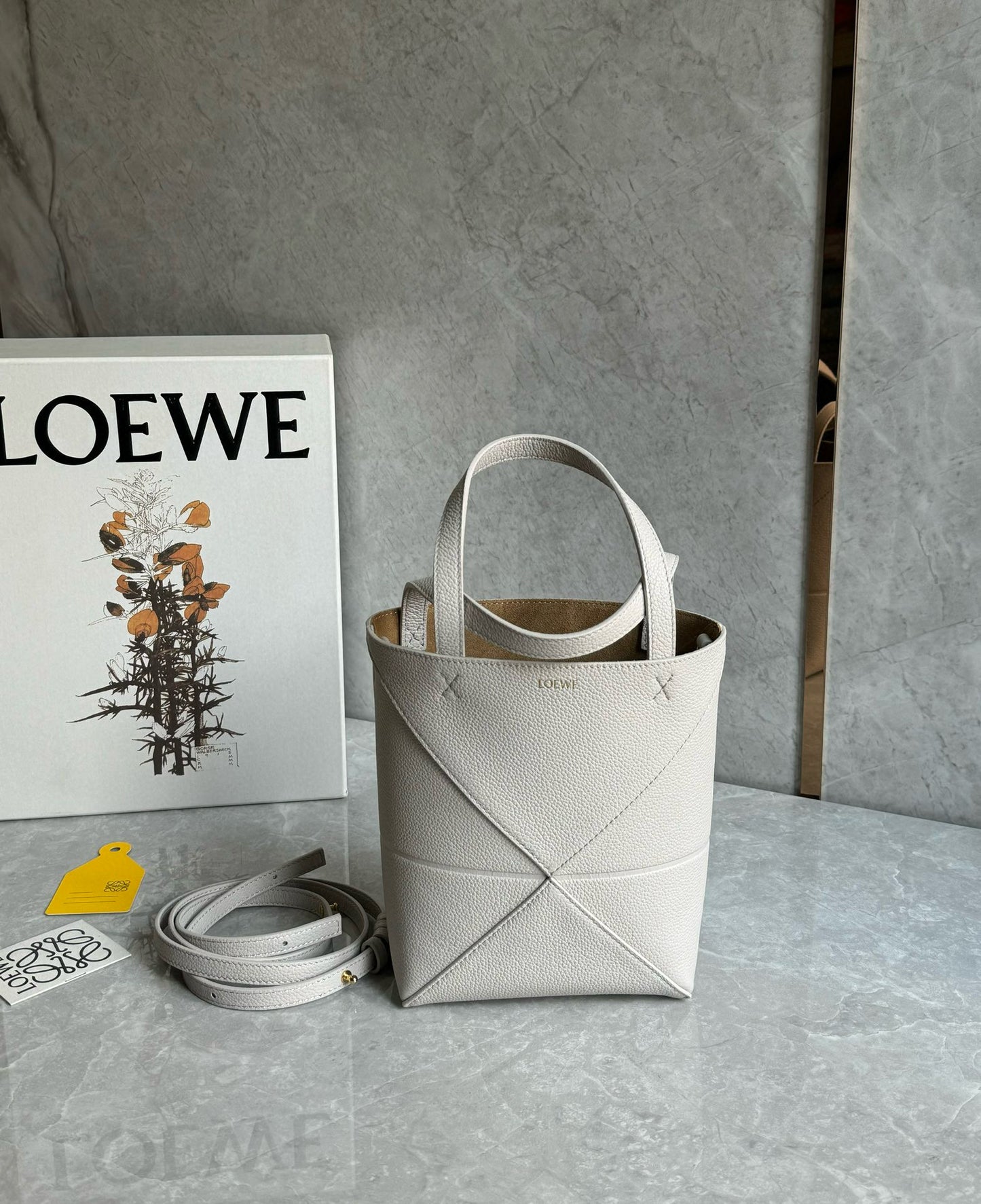 Loewe Puzzle Fold Tote Bag(20x16.5x9.5cm)