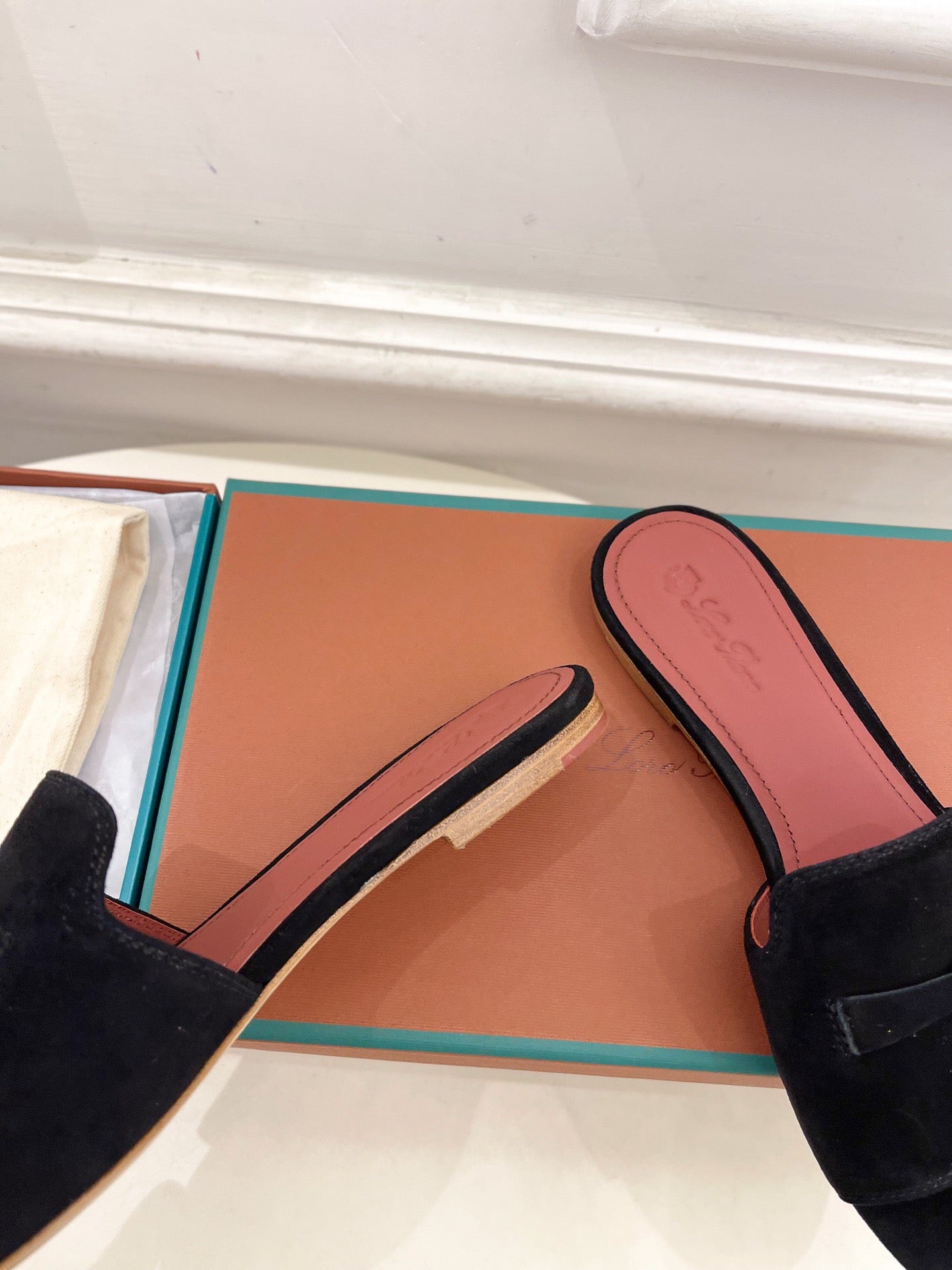 LP Sandals