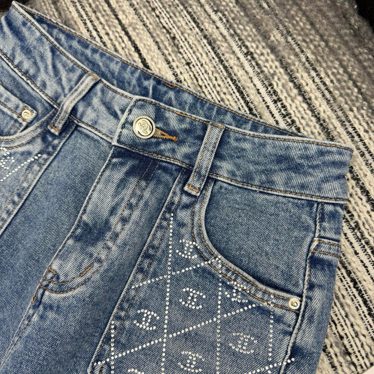 Chanel Jeans