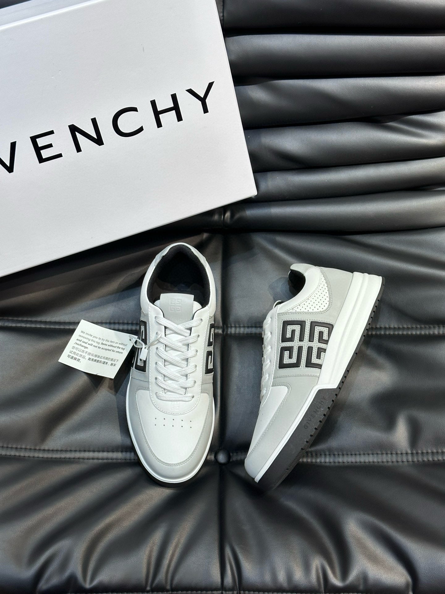 Givenchy Sneakers