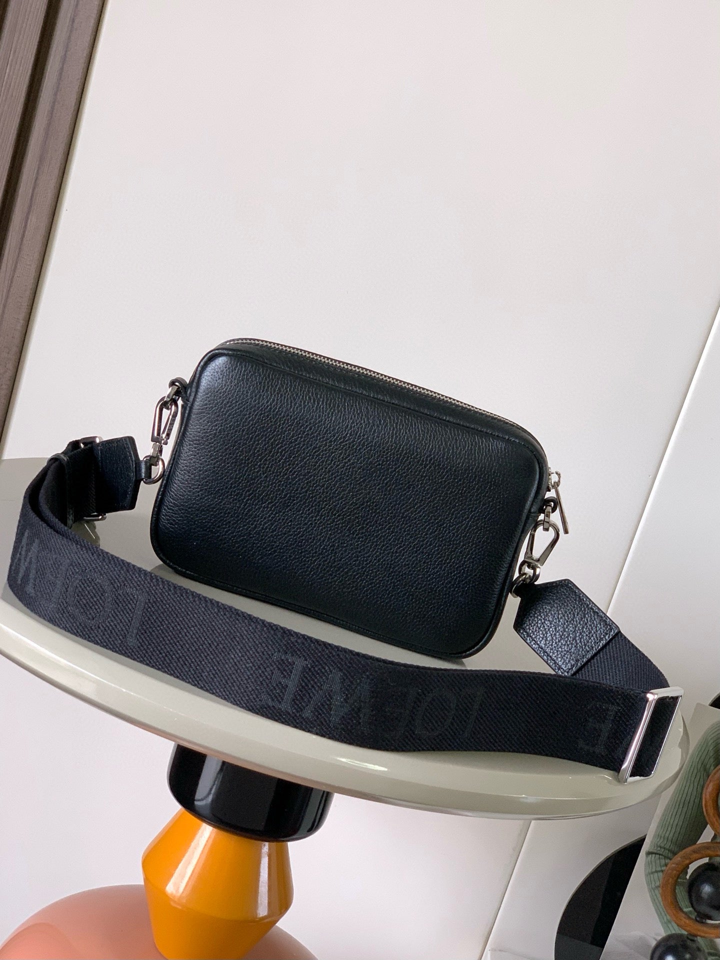 Loewe Messenger Bag 20x12.5x6CM