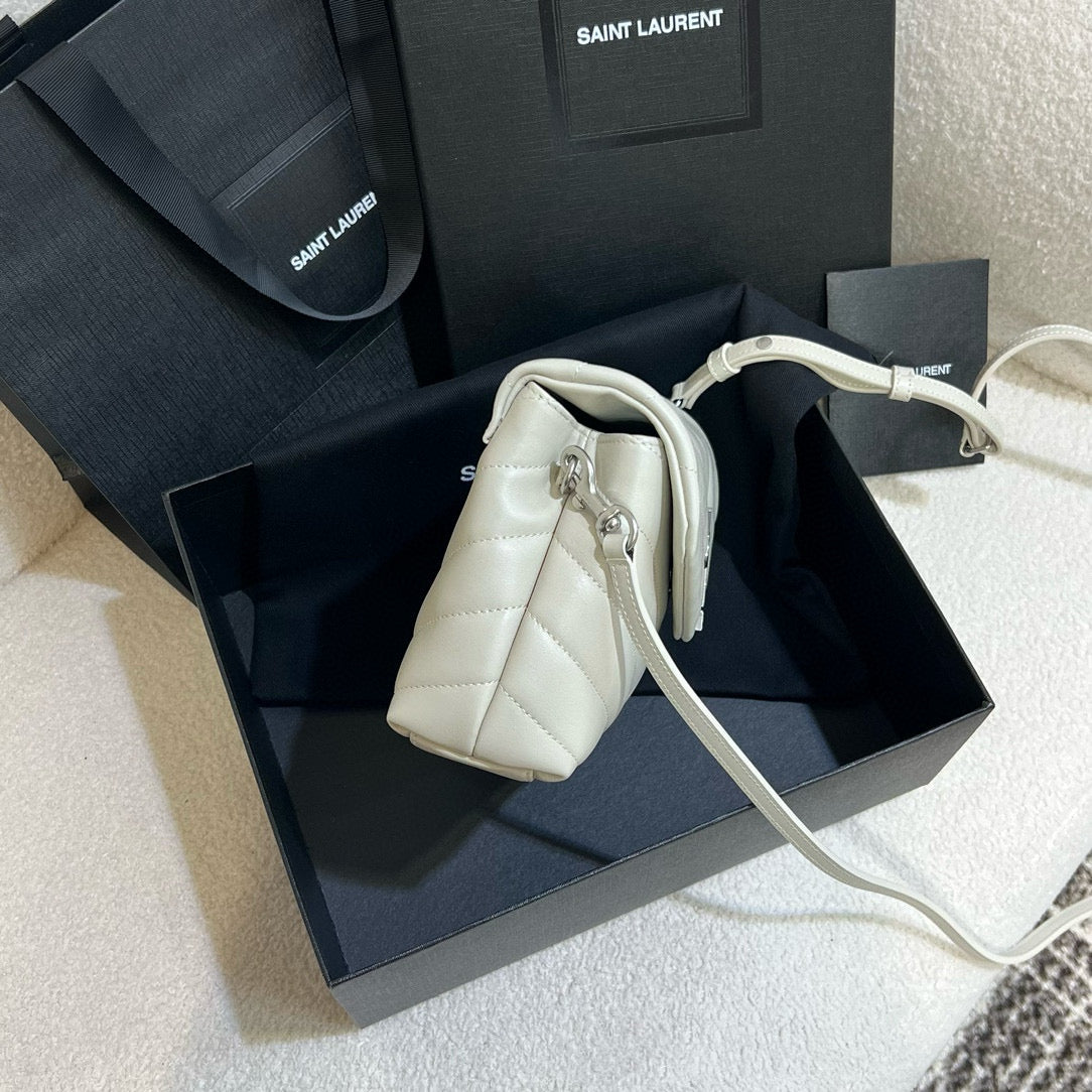 YSL Loulou Shoulder Bag 20x14x7.5