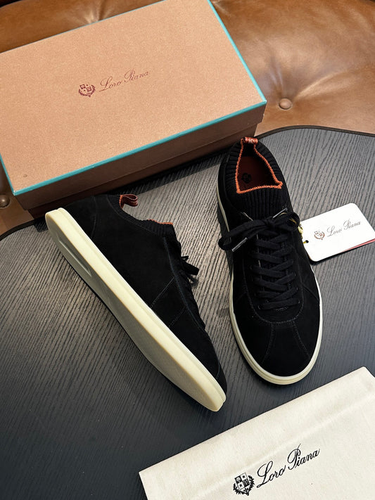 LP Sneakers