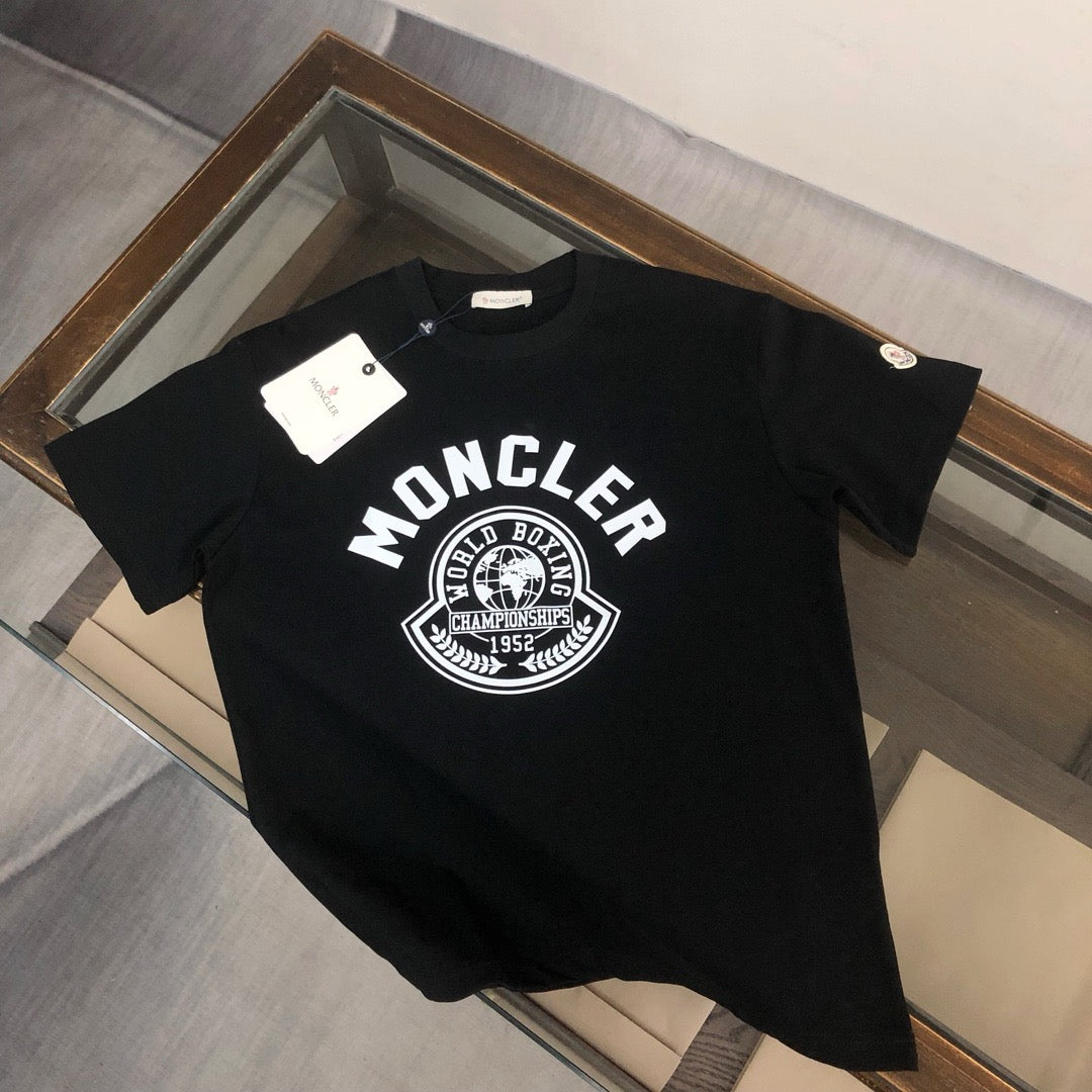 Moncler T-shirt