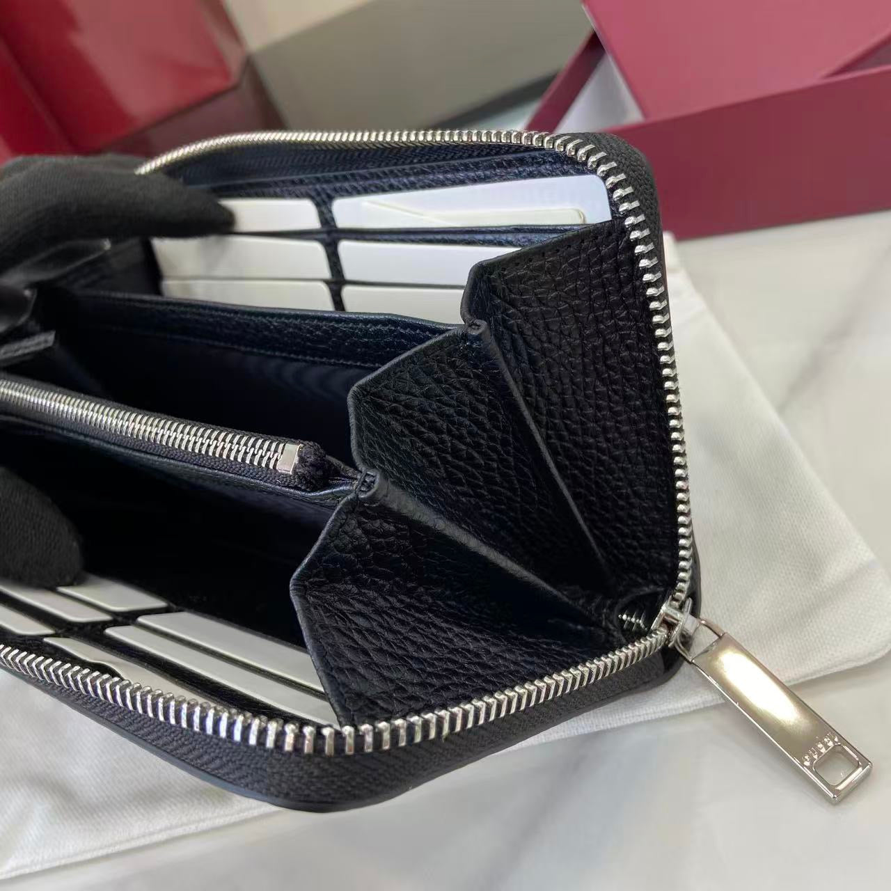 Gucci Long Zipped Wallet