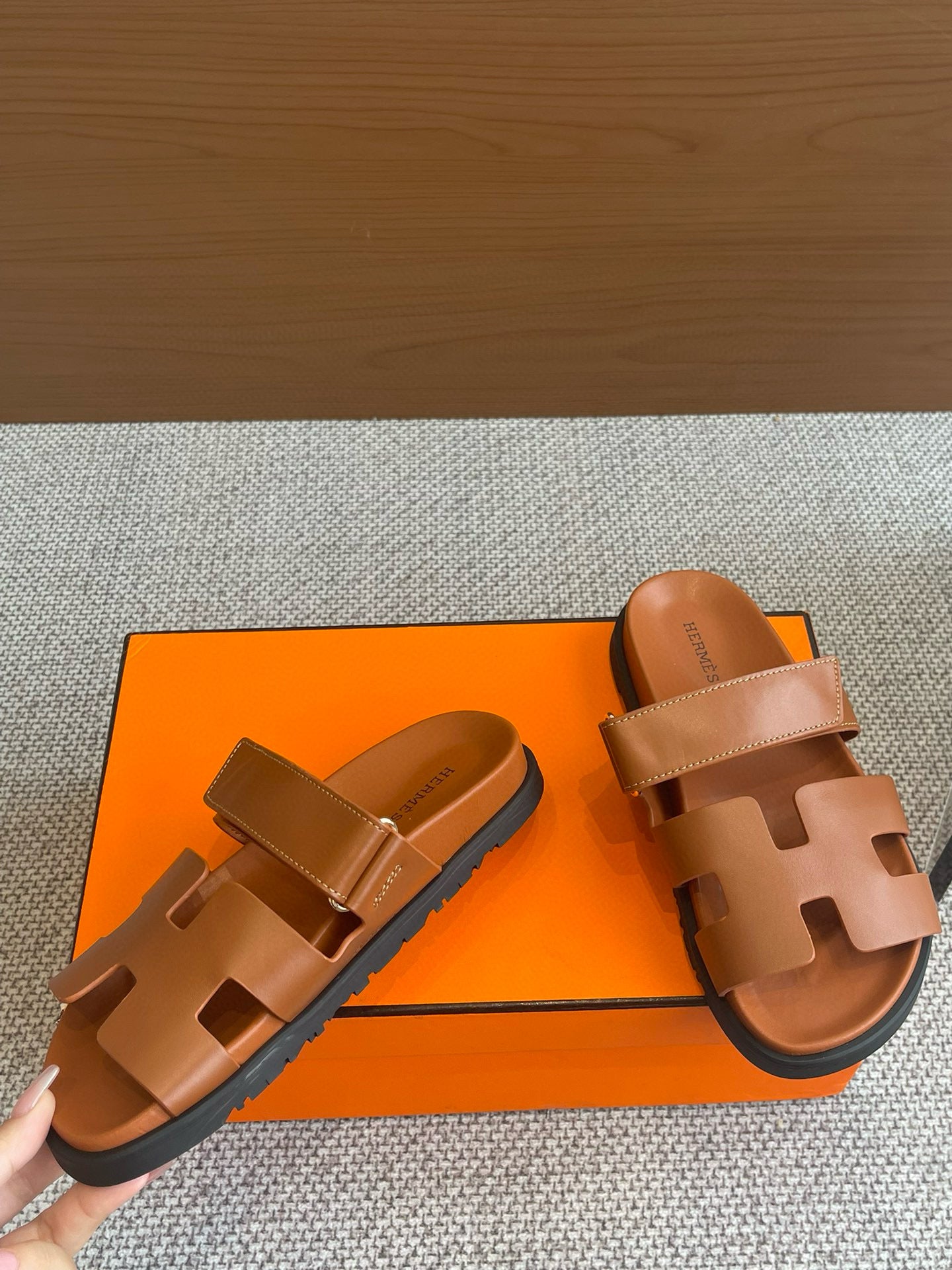 Sandalias Hermés