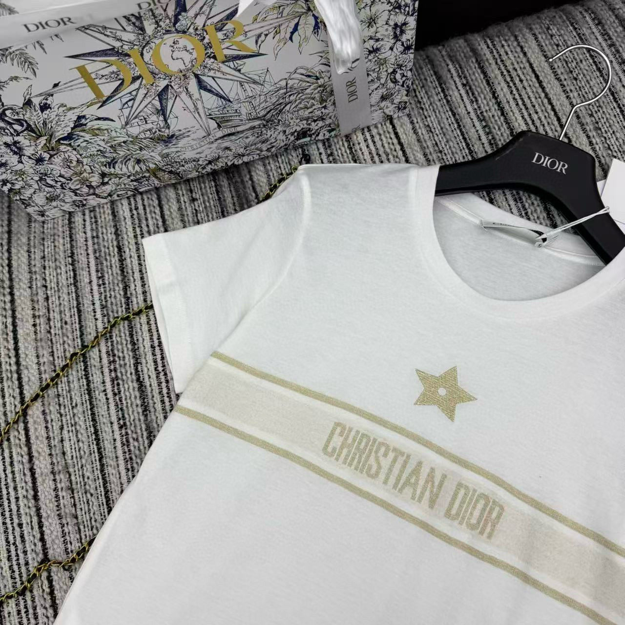 Dior T-shirt