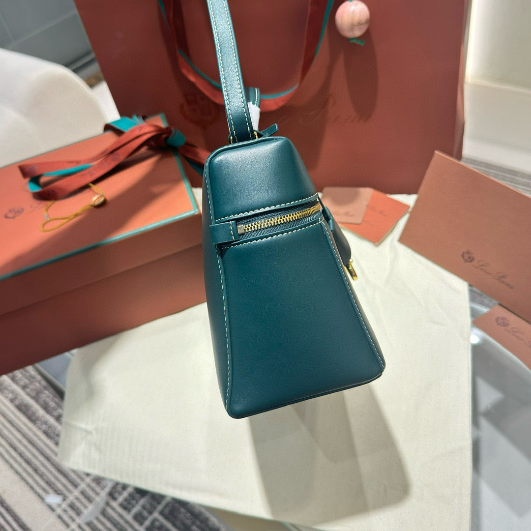 Loro Piana Extra Bag 27