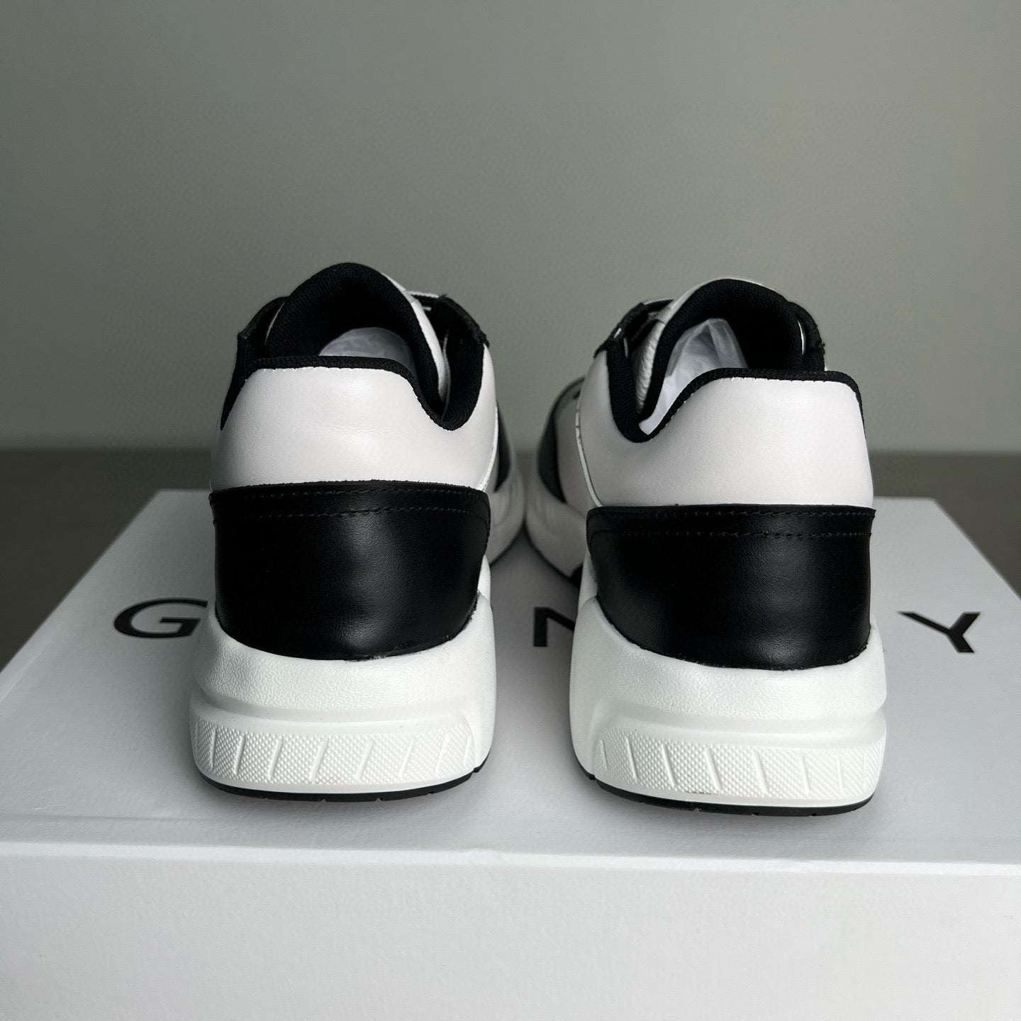 Givenchy Sneakers