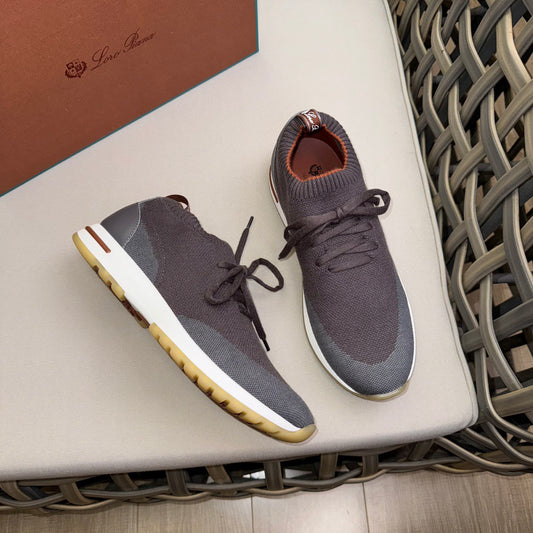 LP Sneakers