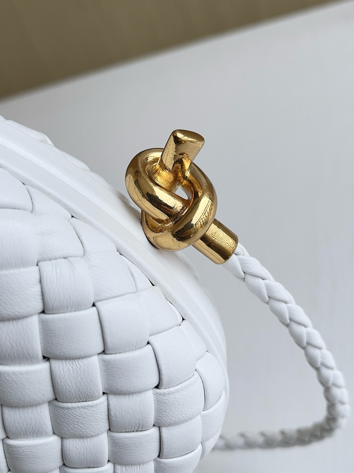 BV Knot Foulard Intrecciato Shoulder Bag