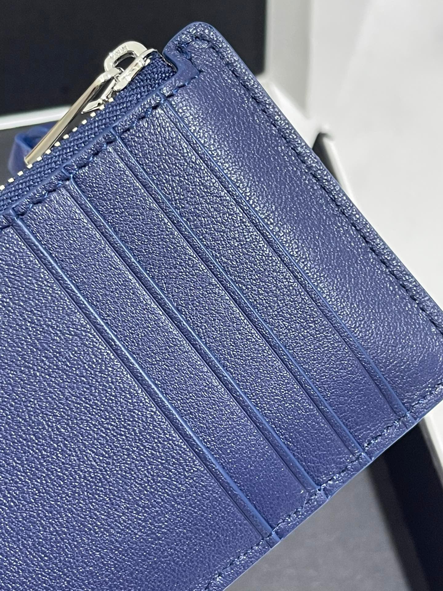 Loewe Wallet