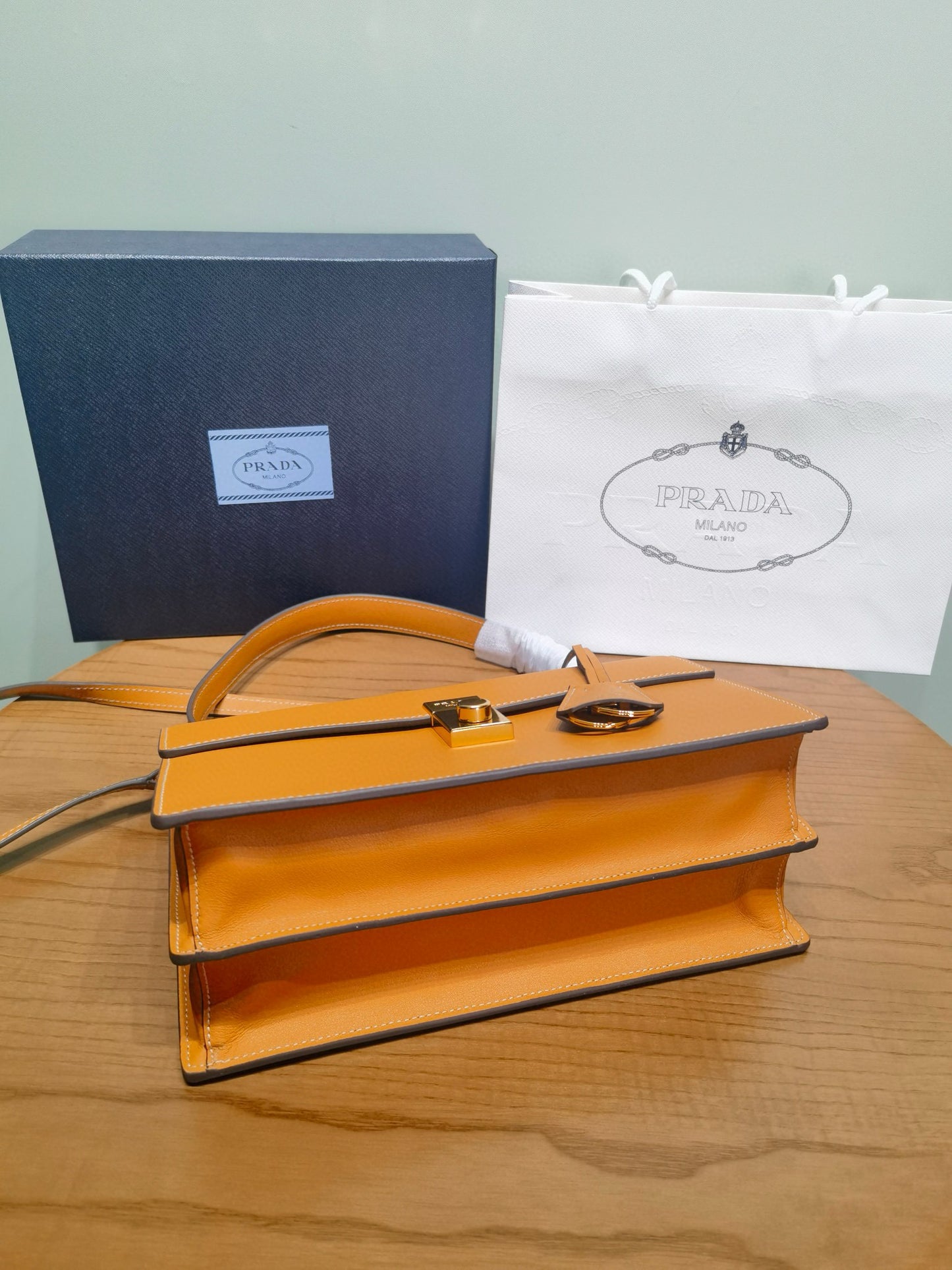 PD Soft Sound Shoulder Bag 28x16x10cm