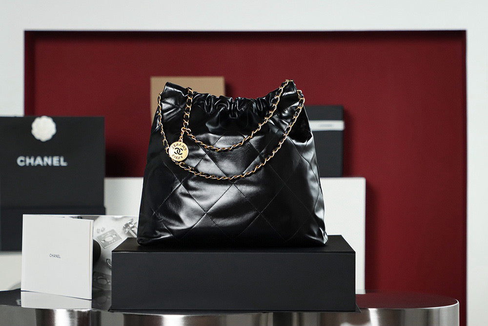 Chanel 22 Bag (38x42x8cm)