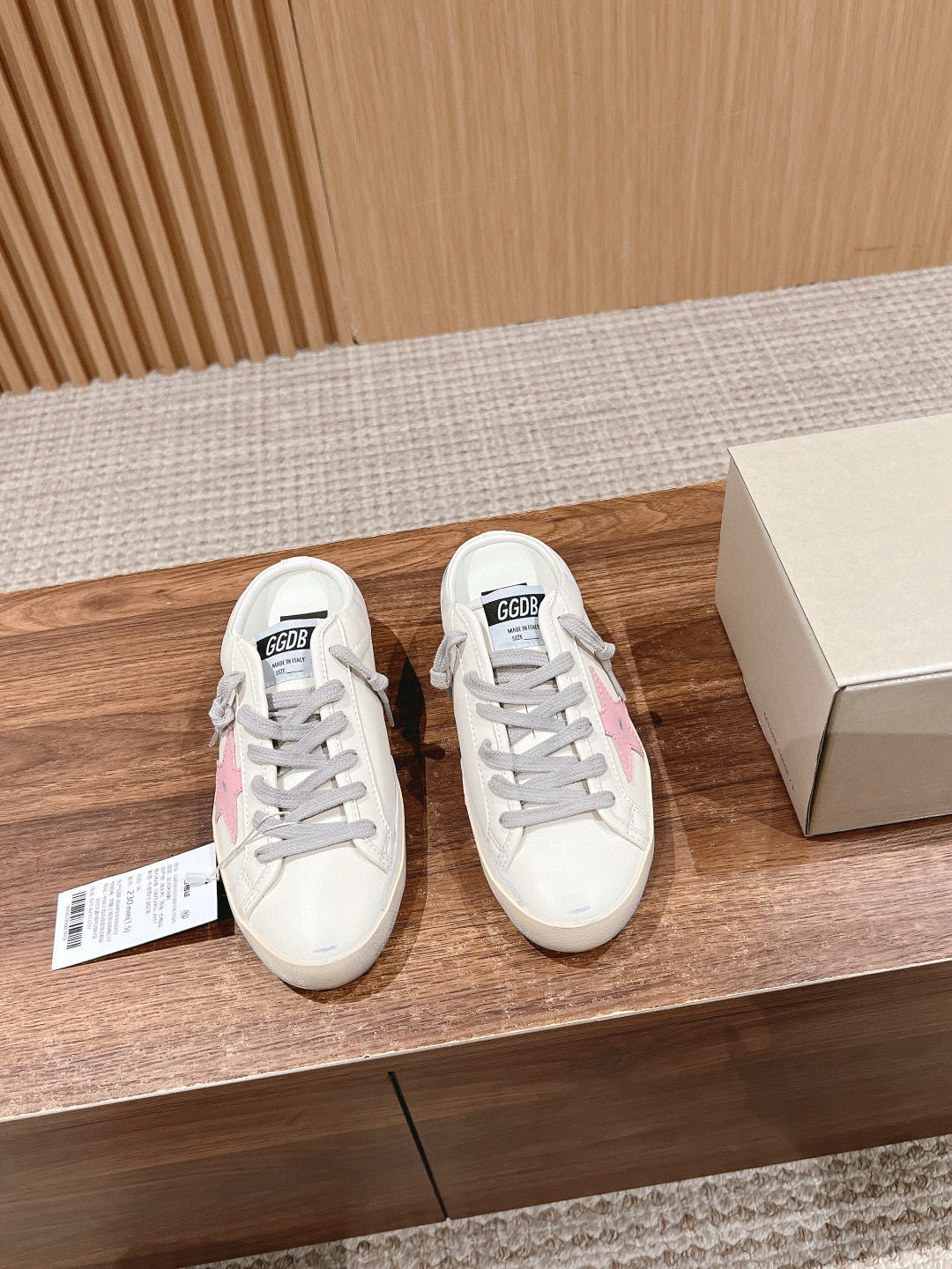 Golden Goose Sneaker