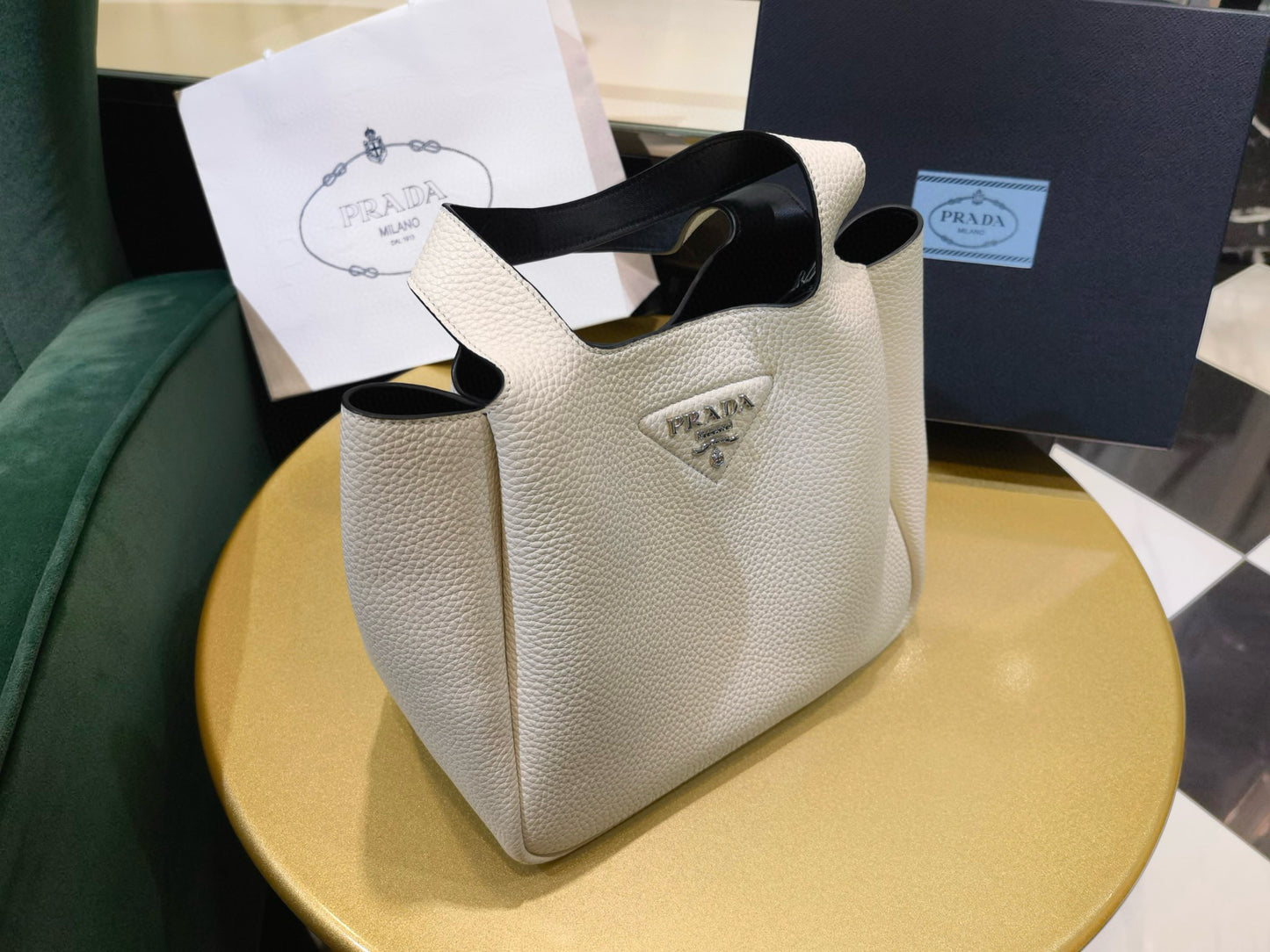 Prada Dynamique Tote Handbag
