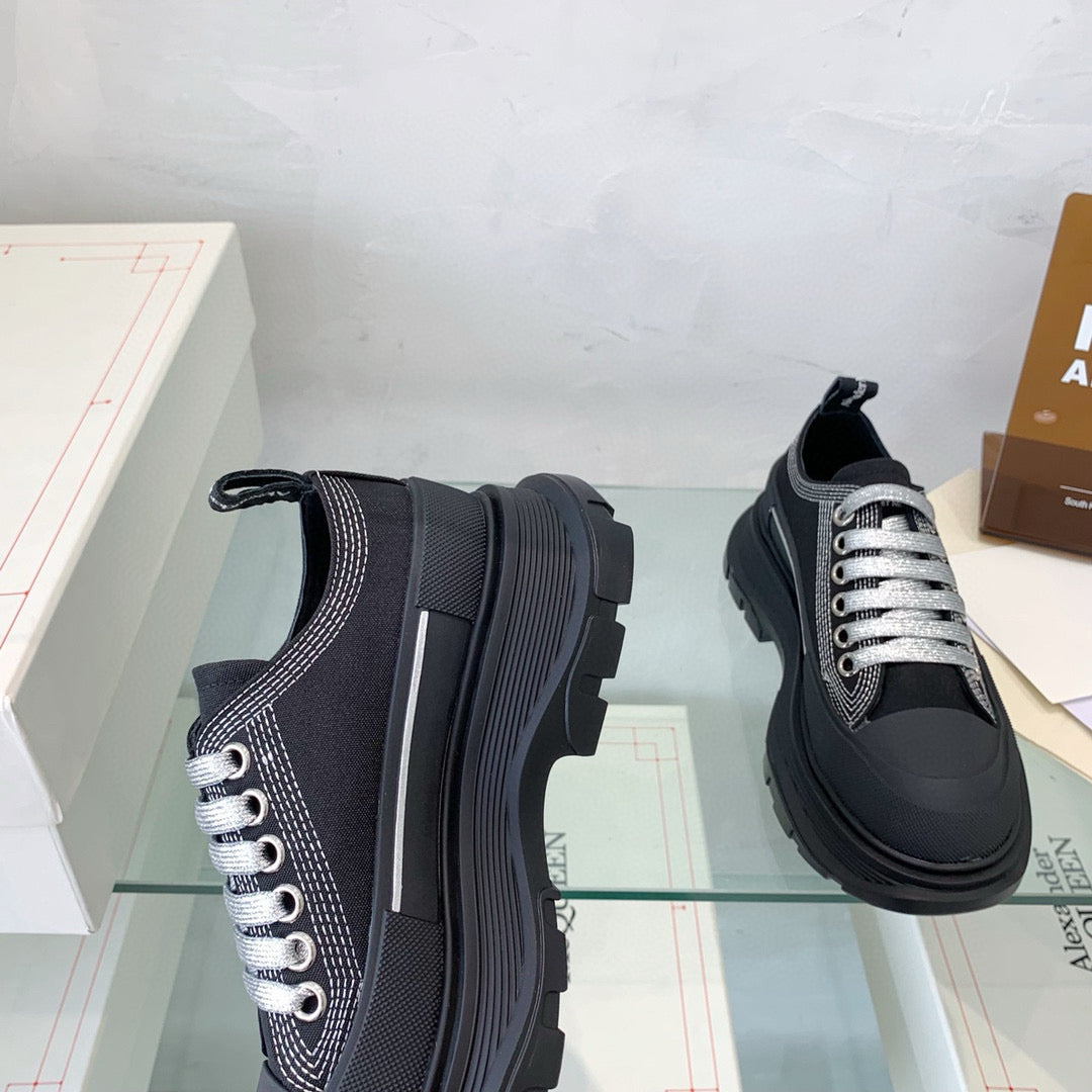 Alexander McQueen Sneakers
