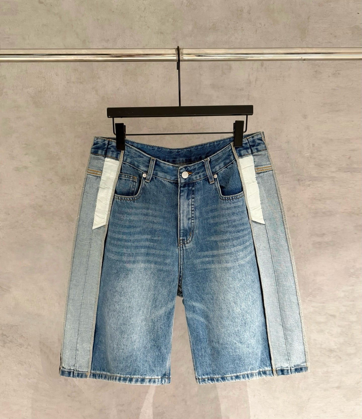 MM6 Short Jeans