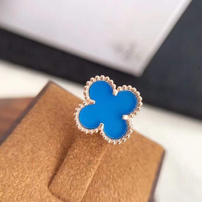 Van Cleef & Arpels Earrings