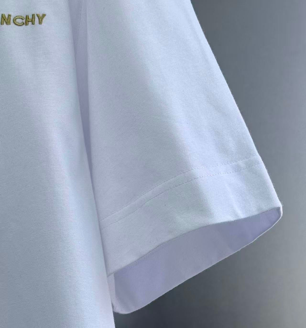 Givenchy T-Shirt