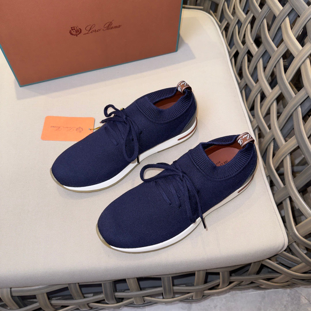 LP Sneakers